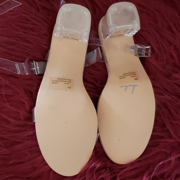 Cape Robbin lucite clear sandals - Picture 4 of 5